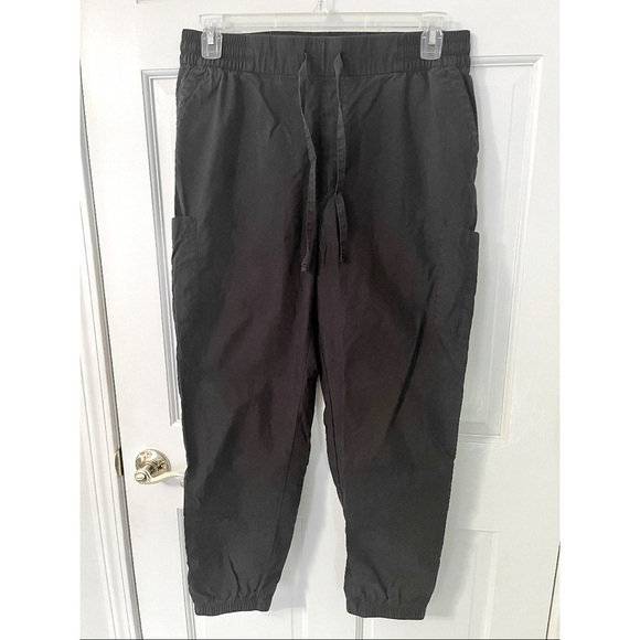 OLD NAVY Women’s Black Cargo Jogger Pants - Elastic Drawstring Waist - Picture 2 of 10